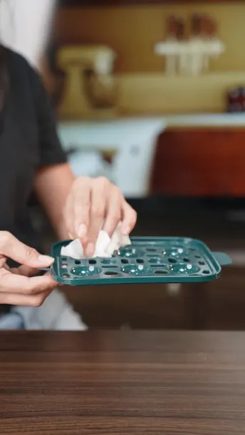 Green Lion Smart Egg Cooker with 1-6 Eggs Capacity in UAE | 3-Level Cooking Mode - Green Color | (GNSMEGGCKRGN)