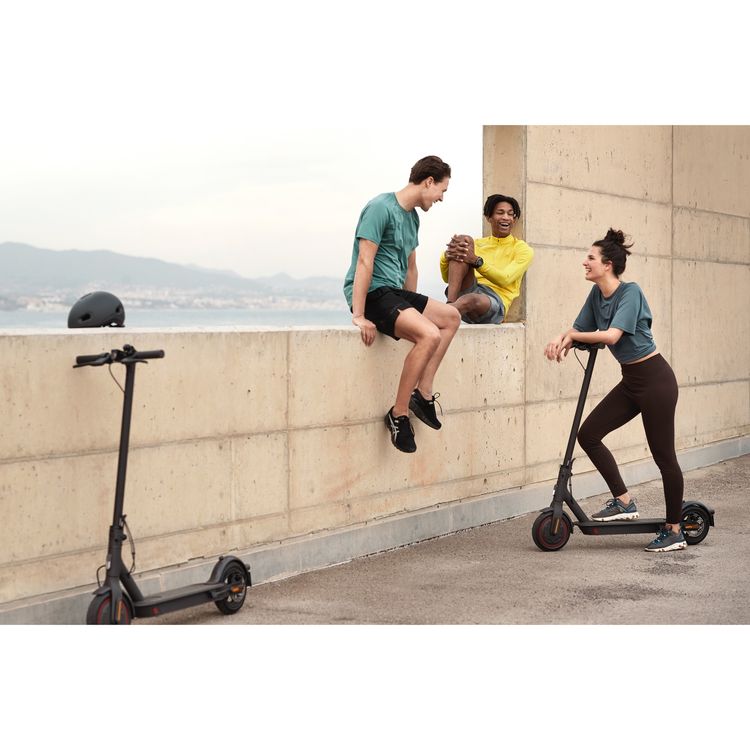 سكوتر كهربائي شياومي برو 2-BK - أسود