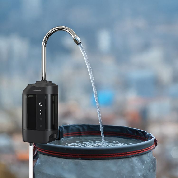 مضخة الماء الذكية من جرين ليون مع وضع الأكسجة، فوهة ماء من الفولاذ المقاوم للصدأ، منفذ شحن USB-C، تصميم قفل سريع، حامل ثلاثي القوائم قابل للتعديل، ضوء ليلي مدمج، أنبوب ماء طويل يصل إلى 3 أمتار، مستوى مقاومة الماء IPX4، زمن شحن 3-4 ساعات، نطاق استشعار ضمن 5 سم - باللون الأسود.