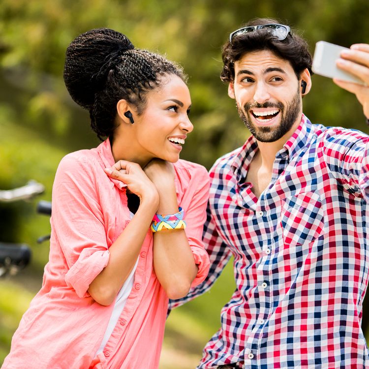 Powerology Earbuds Pro with Active Noise Cancellation, 30 Hours Charging Case Battery Life, 10m Transmission Distance, Bluetooth Version 5.2, Siri Activation - Black