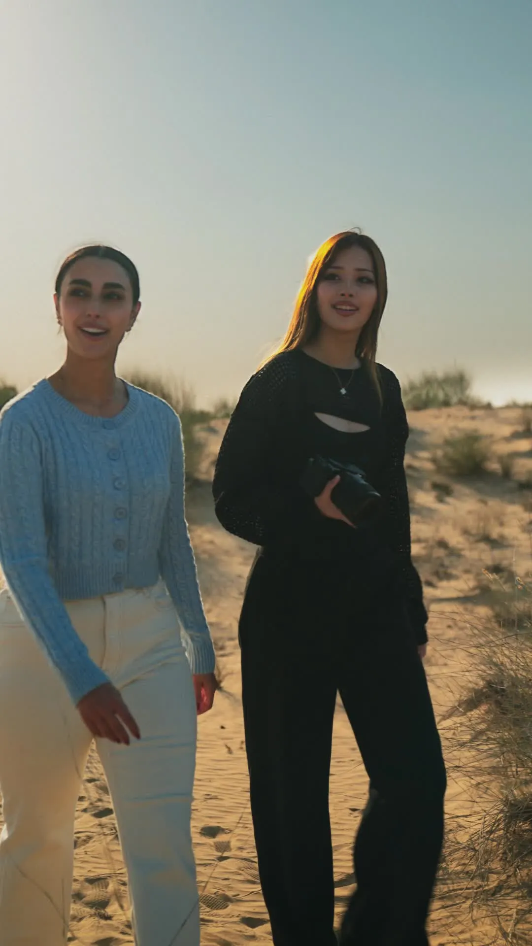 Porodo 2-in-1 Portable Bidet & Shower with Detachable Nozzles, Up to 100 Minutes Working Time, 1600mAh Battery, 1.2m Hose Length, High-Efficiency Pumping, Dual Water Inlets, Compact & Lightweight Design - White