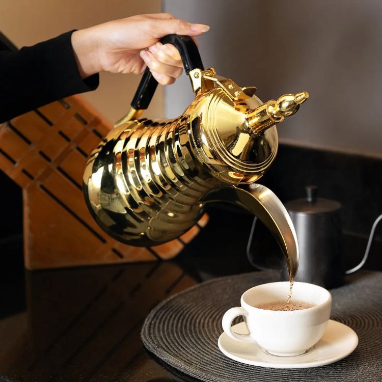 LePresso Arabic Coffee & Tea Dallah with 750mL Capacity, 800W Rated Power, Stainless Steel, Over-Heat Protection, Keep Warm Feature - Gold