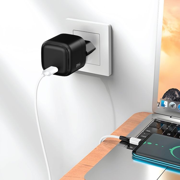 Green Lion NEXIO Single Port Wall Charger with EU Power Plug, 20W Power Delivery, Charging Protection, Flame Retardant PC Material, USB-C Port, PD 3.0+PPS - Black