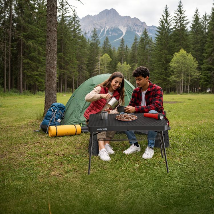 طاولة ونش سياحية قابلة للطي من جرين ليون وكرسي مع ارتفاع قابل للتعديل، سعة تحمل للكرسي 180 كجم، قاعدة غير قابلة للانزلاق، قفل معزز، تصميم قابل للطي، مقبض للحمل، سعة تحمل للطاولة 25 كجم، تخزين شبكي، كرسي قابل للتعديل تلسكوبياً - أسود