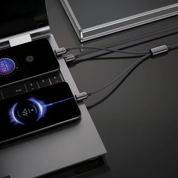 كابل USB-C مزدوج من سلسلة Powerology Zinco بقوة خرج قصوى 100 واط، ومعدل نقل بيانات 480 ميجابت في الثانية، مصنوع من سبائك الزنك والنايلون المضفر، وعمر افتراضي يتجاوز 15000 ثنية، وتدفق طاقة مُحسَّن بعلامة E، وتوافق عالمي، وتحسين الشحن الذكي - رمادي غامق