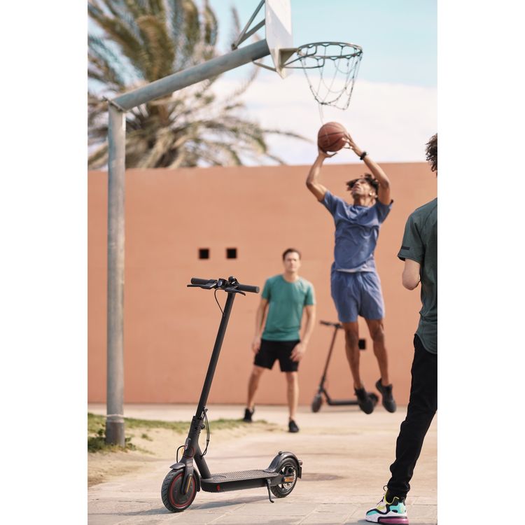 سكوتر كهربائي شياومي برو 2-BK - أسود