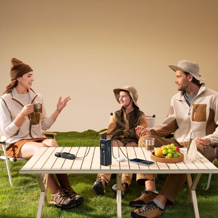 Powerology 27000mAh Smart Display Power Bank with 140W Power Delivery, USB-A & Dual USB-C Ports, 30cm 60W USB-C to USB-C Cable, Simultaneous Charging, Laptop Charging, Built-in Safeguards - Black