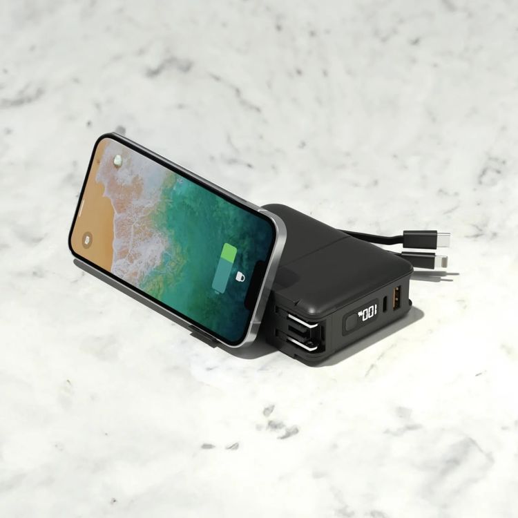 Green Lion Travel Power Bank 10000mAh, Adaptor, Holder, Lightning,  20W PD, USB Type C, USB Type A, Lightning and Type-C Integrated Cables, US, EU, UK Plug, Digital Display - Black