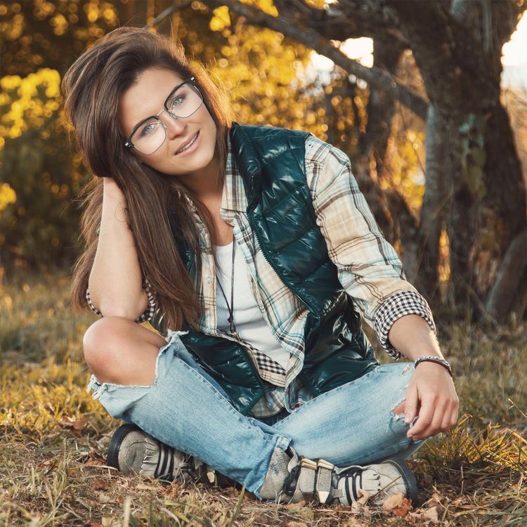 نظارات جرين ليون غالواي الذكية بتقنية ENC، تحكم باللمس، حتى 5 ساعات من وقت التشغيل، نطاق نقل يصل إلى 10 أمتار، عدسات فوتوكرومية مضادة للضوء الأزرق، حماية UV400، مساعد صوتي - أسود