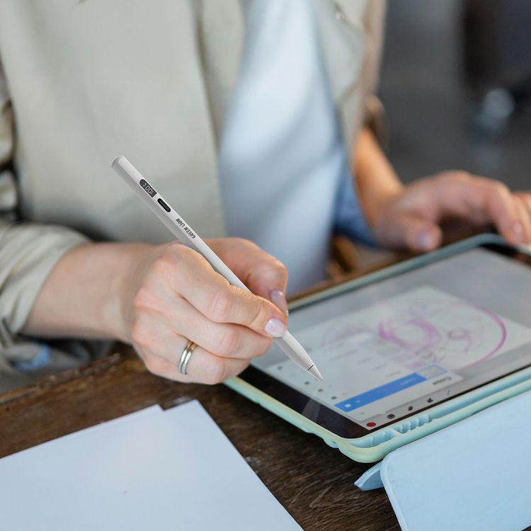 Green Lion Digital Stylus Pencil with Up to 15 Hours Working Time, Removeable & Replaceable Tip, 1.7mm Nib Diameter, OLED Screen Display, Auto-Sleep Mode, Palm Rejection - White