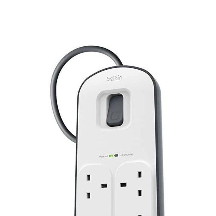 واقي التيار الكهربائي Belkin، 2 منفذ USB-C، طول الكابل 2 متر، مادة بلاستيكية ومعدنية، 8 منافذ طاقة، قابس طاقة من النوع G - أبيض