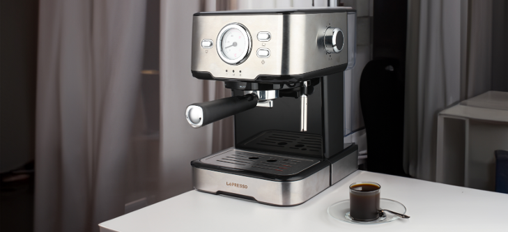 15 Bar Pressure Coffee Machine