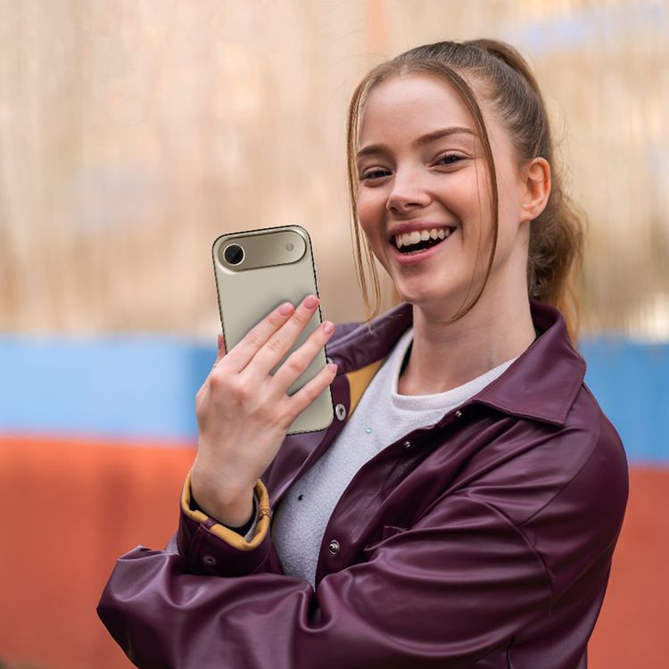 Levelo LucentUno Camera Lens Protector with 99%  Transmittance for iPhone 17 Air, Anti-Fingerprint, Anti-Scratch, Double-Sided AR Glass, Oleophobic Coating, Multi-Layer Protection, Strong Adhesive - Gold