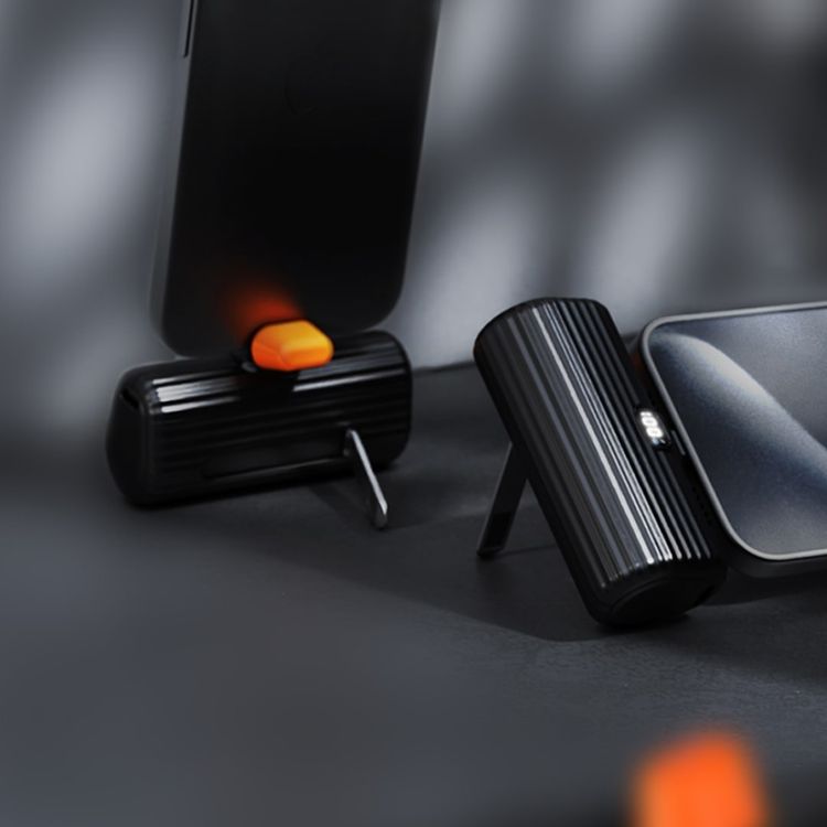Green Lion Pocket Power Bank Lightning Output 5000mAh, Compact and Portable, Foldable Stand, Lithium-Ion Cell battery, Digital Display, Type-C Input & Output - Black