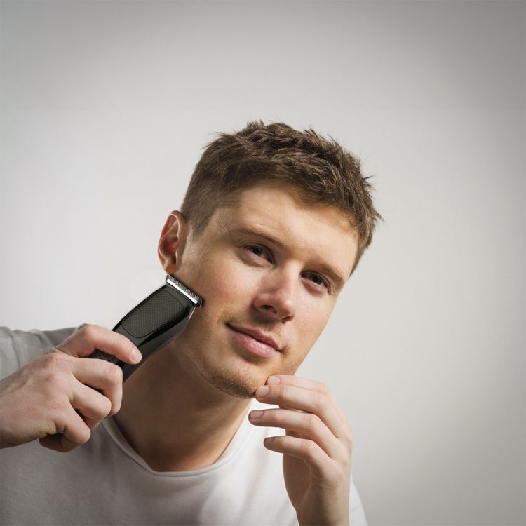 Porodo Lifestyle Multipurpose Beard Trimmer with Up to 120 Minutes Working Time, Stainless Steel Blade Material, 600mAh Battery Capacity, Digital Display, Wide T-Blade - Black