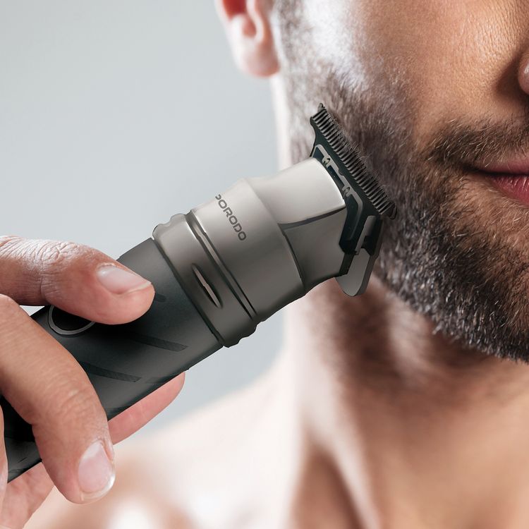 Porodo Lifestyle Edgemaster T-Blade Trimmer & Shaver with Display & 4 Comb Heads, 5W Rated Power, 2000mAh Battery Capacity, 7000RPM Motor Speed, 4 Hours Working Time, USB-C Charging Port, Zinc Alloy Material, Corrosion-Free Ceramic Blades, Dual Speed Control, Consistent & Powerful Torque - Black