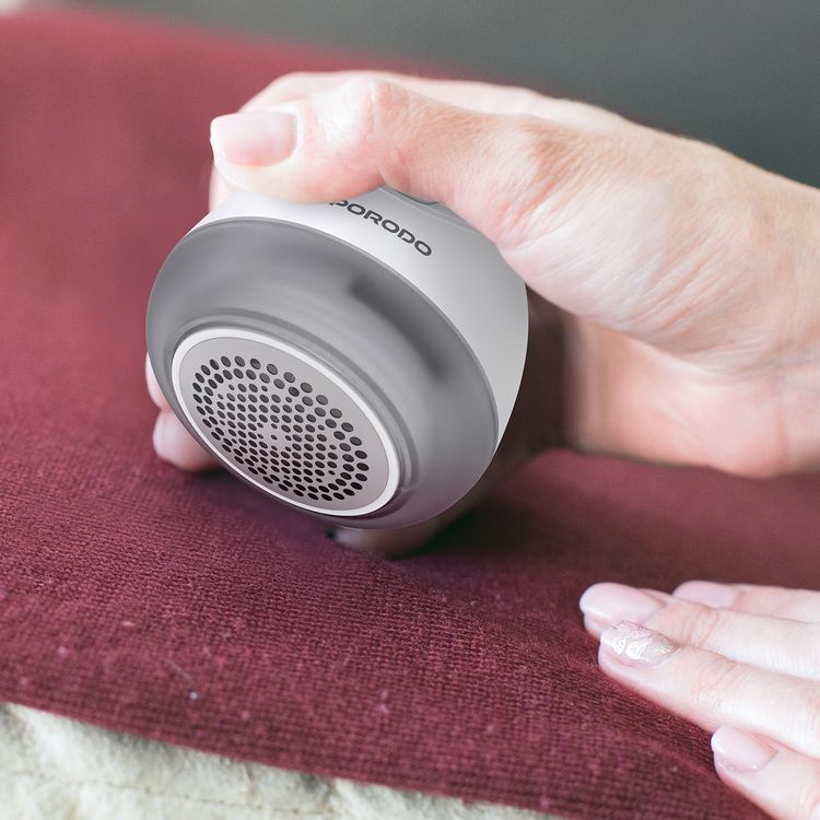Porodo Lifestyle Fabric Shaver Lint & Bobbles Remover with Efficient 6-Blade Design, 5W Rated Power, 600mAh Battery Capacity, 1.5 Hours Working Time, USB-C Charging Interface, 7200RPM Motor Speed, 50mL Lint Bin Capacity - White
