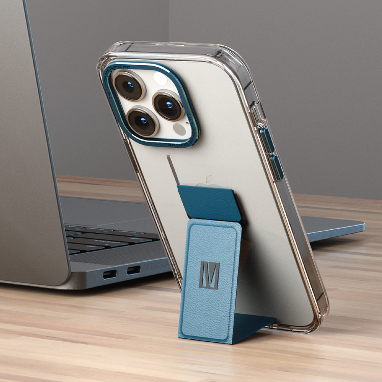 غطاء حماية Levelo Morphix Clara Gripstand IMD بخلفية شفافة متوافق مع iPhone 14 Pro - لون أزرق