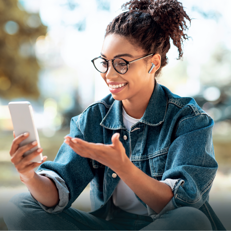 Porodo Soundtec Orbin True Wireless Stereo Earbuds with Touch Control, Patented Design, Perfect Fit, Siri Enabled, High-Clarity Mic, 5 Hours Playtime - White