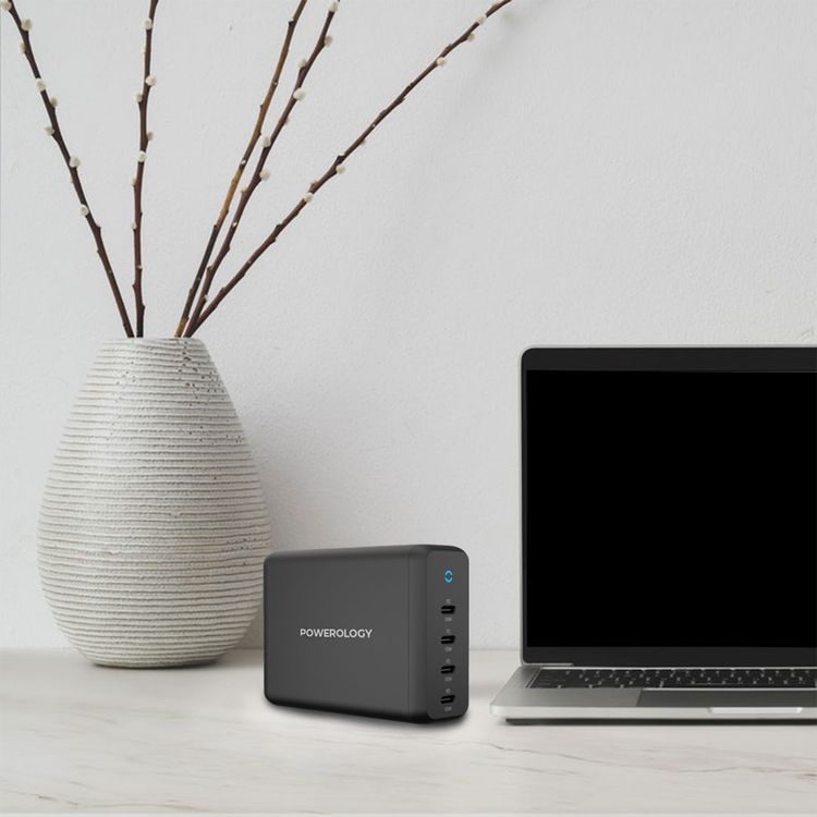 Powerology 165W GaN Desktop Charger with 4 USB-C PD Ports, Overload Protection, 100W Power Delivery, UK 3-pin Plug, 0%-60% Charge in 35 Minutes - Black