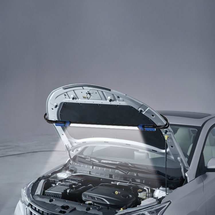 مصباح عمل باورولوجي كلاريو 1200 لومن مع وقت تشغيل 6 ساعات، مدى إضاءة 22-40 مترًا، مدى ارتفاع 121-187 سم، مصباح ليد COB 12 وات، سعة بطارية 4000 مللي أمبير/ساعة، منفذ شحن من النوع C، مقاوم للصدمات IK07، حامل دوار 360 درجة، قابل للتمديد لجميع المركبات - أسود