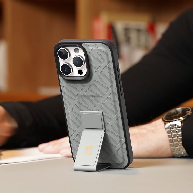 كفر حماية ليفيلو مورفيكس كويرو بمسند لهاتف آيفون 16 برو، قبضة مدمجة، سهل التركيب، زوايا مقاومة للصدمات - رمادي