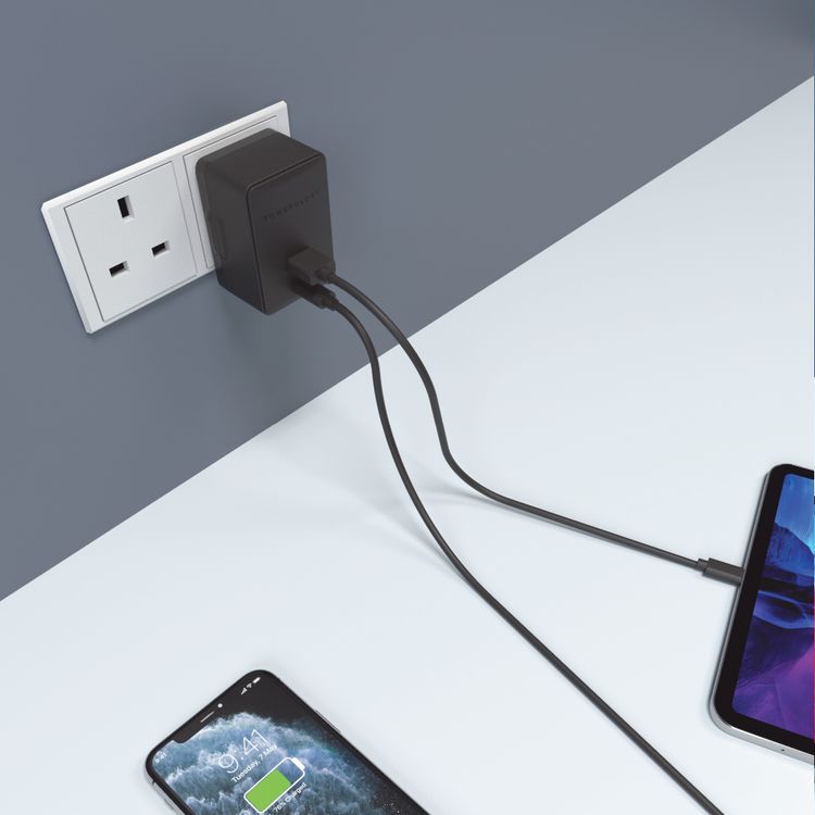 Powerology Dual Port Ultra-Quick PD Charger 36W with Type-C Cable 1.2m - Black	