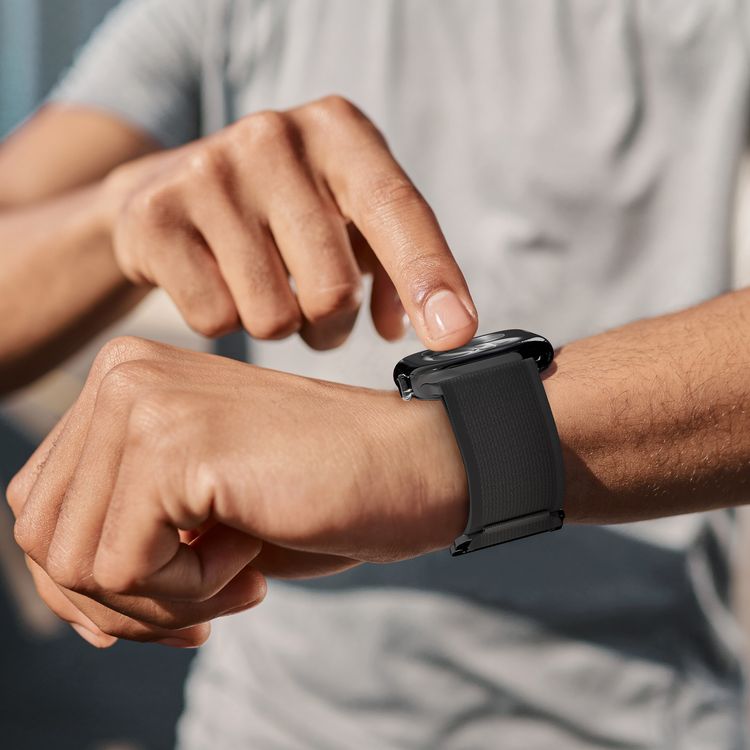 Levelo Malo Nylon Watch Strap with Unique Woven Structure, Sweat & Water Resistant, Lightweight Nylon, Adjustable Strap Fit, Quick Strap Setup, Adjustable G-Buckle Closure Type, 135mm – 210mm Fit Size Range, Compatible with Apple Watch 49mm / 46mm / 45mm / 44mm / 42mmm - Black