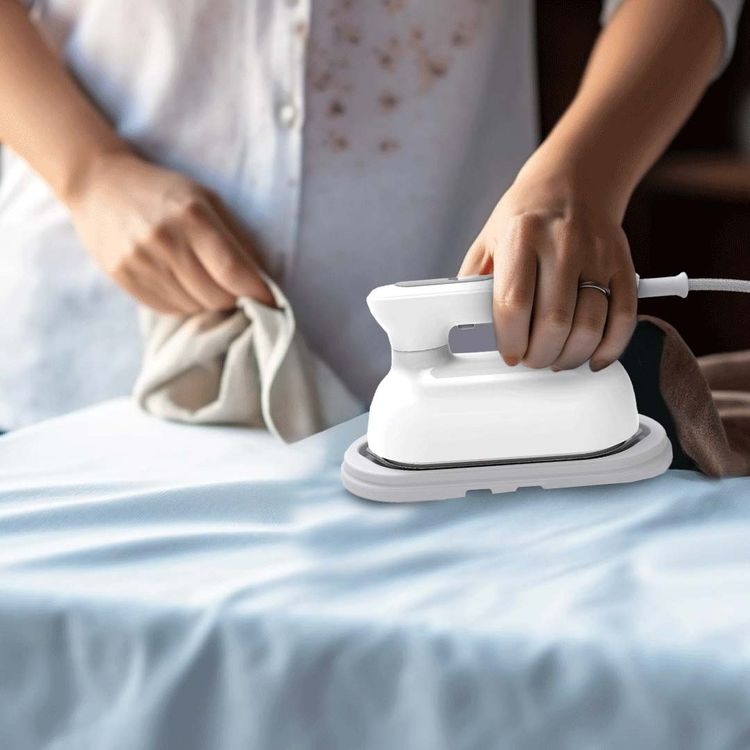 Porodo Lifestyle Mini Steam Iron 1100W UK - White