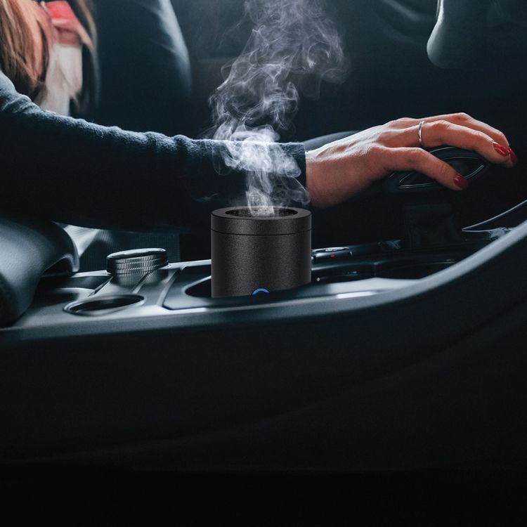 مبخرة صغيرة جرين ليون ديون بدرجة حرارة 400°، مصنوعة من مادة PA66 والنايلون، بسعة بطارية 2000 مللي أمبير، ومنفذ شحن نوع-C، ووقت شحن لمدة ساعتين، ووقت احتراق فردي يستغرق 30 ثانية، ودرجة حرارة تسخين تصل إلى 300-400 درجة مئوية، برائحة قوية، ومزودة بملقط - اللون أسود.