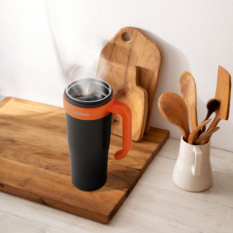 Porodo Lifestyle 6-Blade Portable Blender & Insulated Mug with 900mL Capacity, 18000 RPM Motor Speed, 70W Rated Power, 304 Food-Grade Stainless Steel Material, Keeps Hot & Cold for up to 6 Hours, 2x 1500mAh Battery Capacity, USB-C Charging Interface, Spill-free Lid Design - Black / Orange