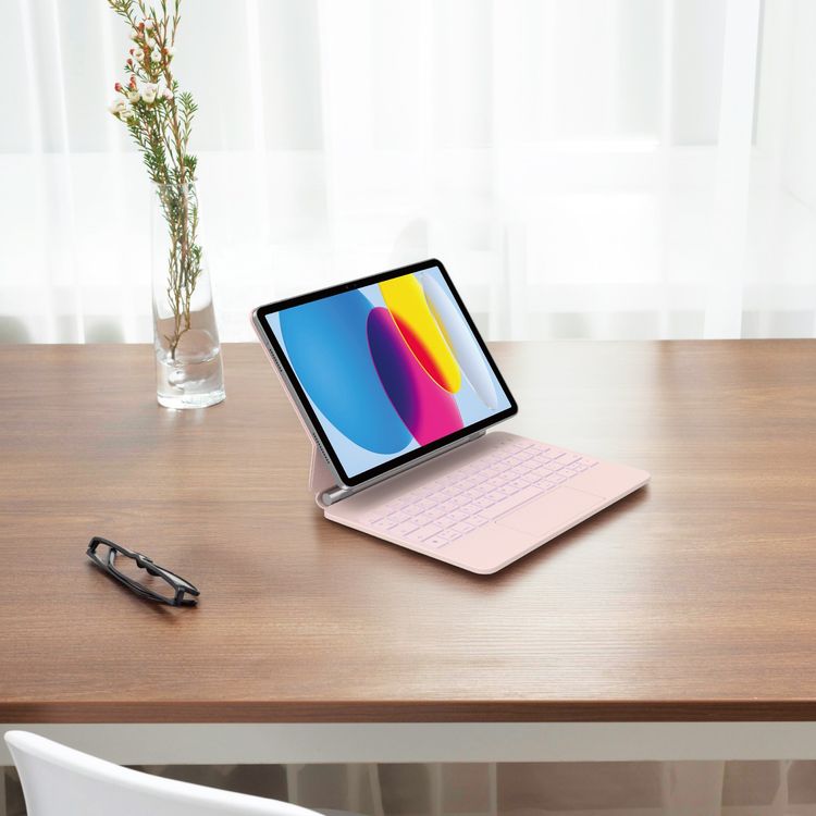 جراب لوحة مفاتيح سحرية لاسلكية من جرين ليون لجهاز iPad الجيل العاشر، 11" A16 (2025)، بطارية بسعة 500mAh، وظيفة الإضاءة الخلفية، منفذ شحن USB-C، 7 ألوان للإضاءة، حامل قلم، سطوع قابل للتعديل، لوحة مفاتيح بمفاتيح مقصية - وردي