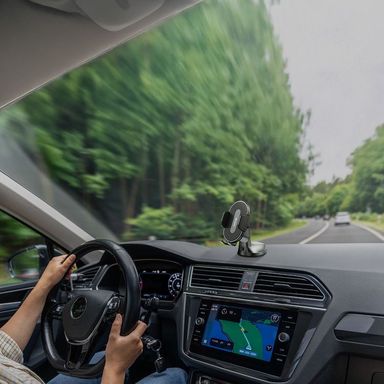 Green Lion Ultra Grip Car Phone Holder, Compatible with 4.7"-6.9" Devices,  Anti-Slip Base, ABS, PC & Silicone Material, Strong Adhesion, Quick Release Base, 7.5cm Suction Cup - Black