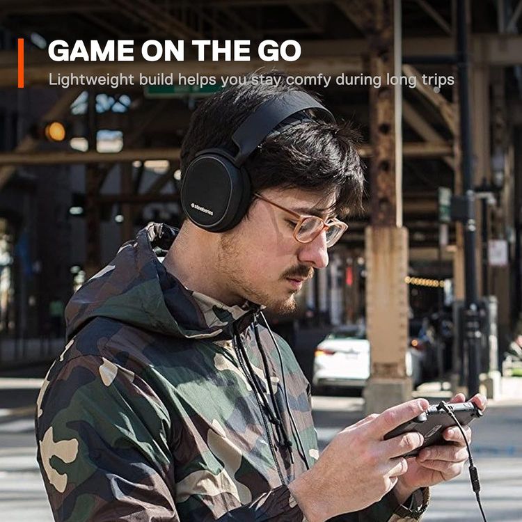 SteelSeries Arctis 3 (2019 Edition) All-Platform Gaming Headset for PC, PlayStation 4, Xbox One, Nintendo Switch, VR, Android, and iOS - White (PS4)