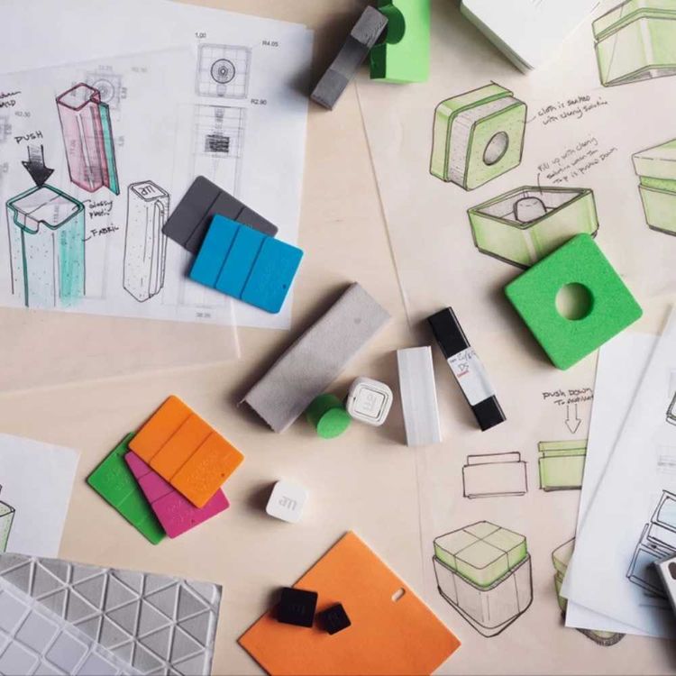 AM Spray Screen Cleaner, Integrated Design, Removes Microbes & Bacteria from your Screen, Efficient and Safe, Ideal for Phones, Tablets & Touch Screen in your Car - Gray