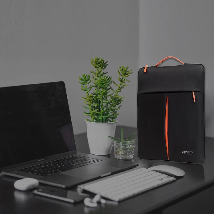 PAWA Laptop Sleeve 13" Bag - Black