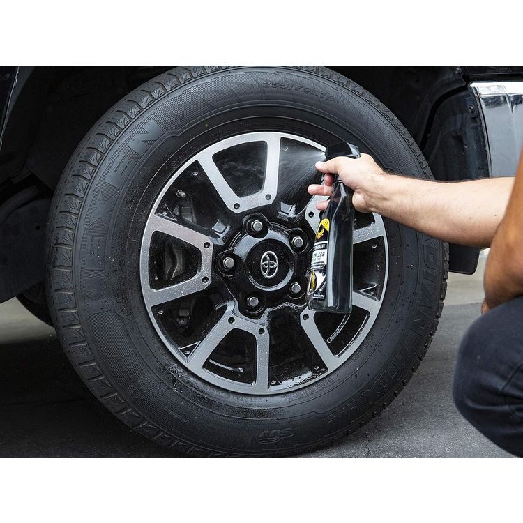 Meguiar's Ultimate Waterless Wheel & Tire Dressing, Spray Bottle, 709ml