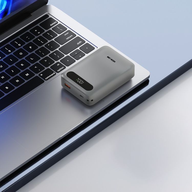 Green Lion Zuno 20000mAh Power Bank with Digital Display, 22.5W USB-A Output, 20W Power Delivery, Fast Charge Support, Flight-Approved, Compact Design - Gray